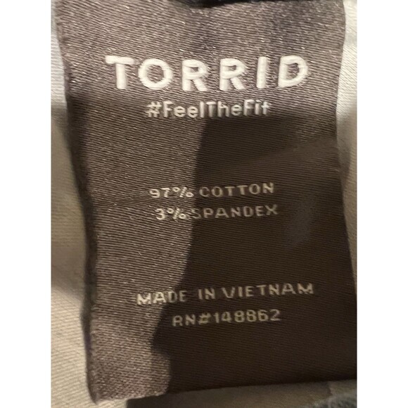 Torrid Button Perfect 3.5” Short Vintage Stretch Denim Shorts Summer Jean 18 - Picture 6 of 7